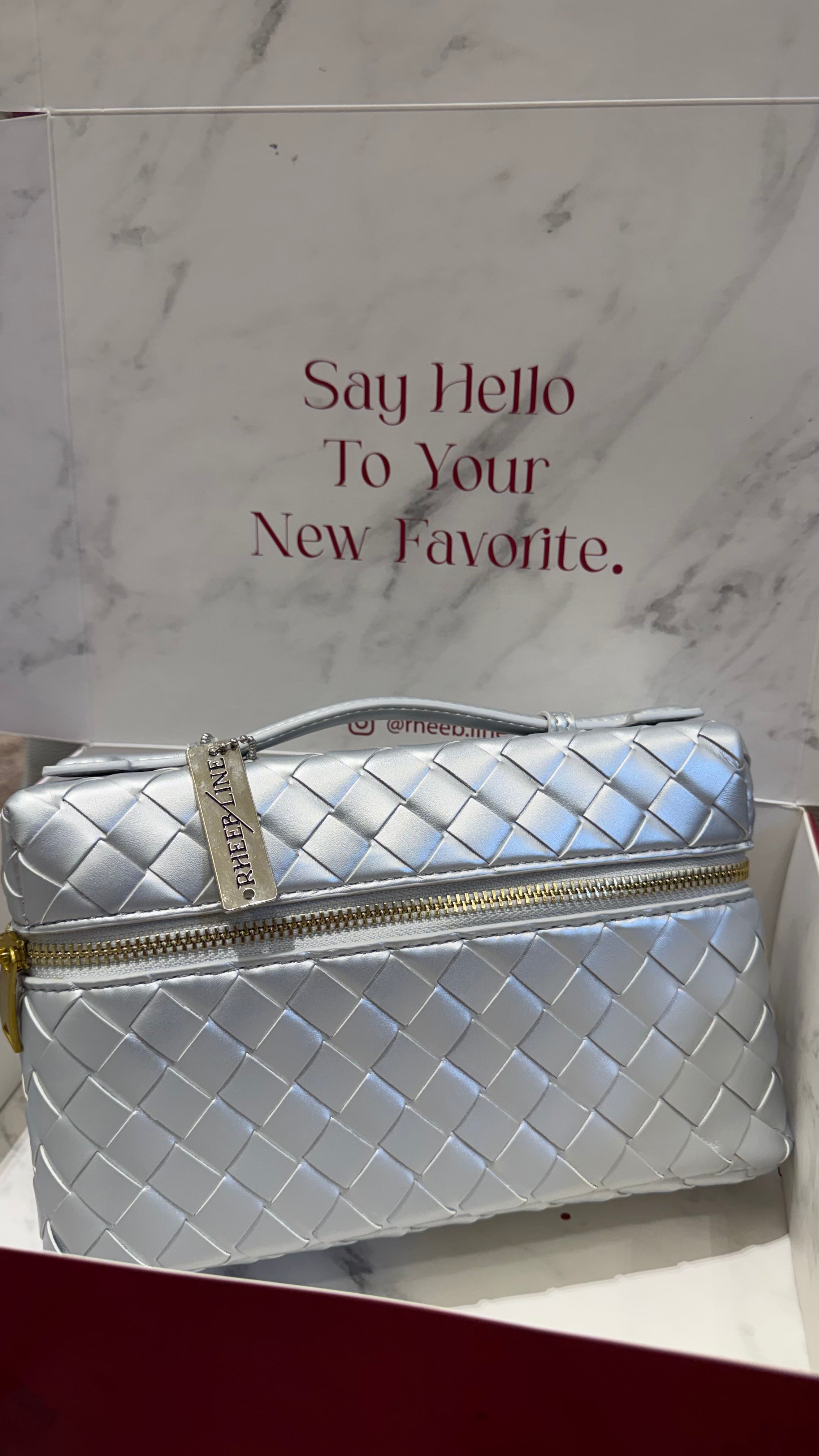 Silver Lilly